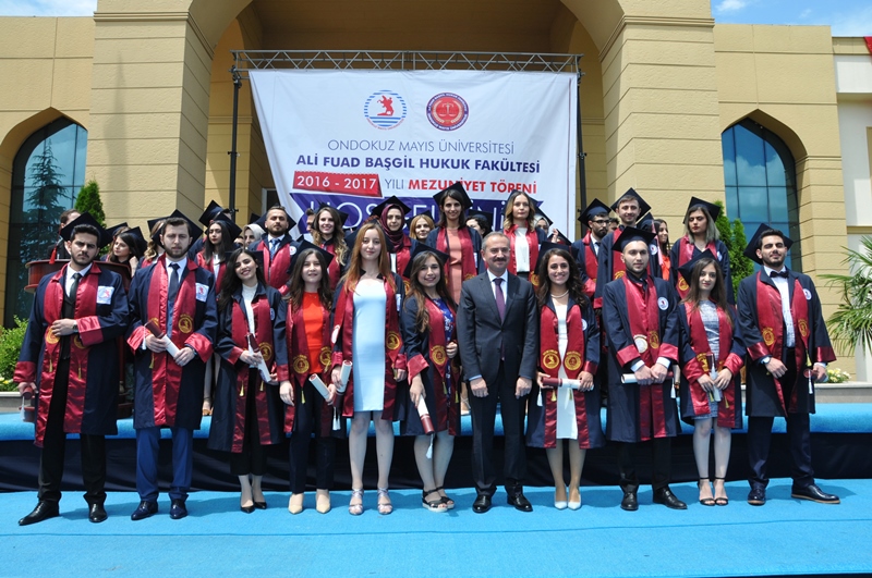 hukukcular mezuniyetlerini kutladi omu ondokuz mayis universitesi