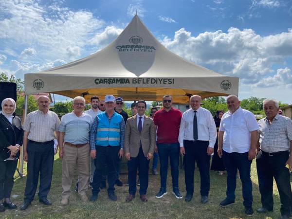 Bilim Kafe'ye destek veren Doç Dr. İslam Saruhan, Çarşamba Ticaret Borsası MYO Müdürü Prof. Dr. İsmail Aydemir, Kurtahmetli Köyü Muhtarı Orhan Güney, Çarşamba Ziraat Odası Başkanı Muammer Aydemir, Muhtarlar Derneği Başkanı Yusuf Özkan