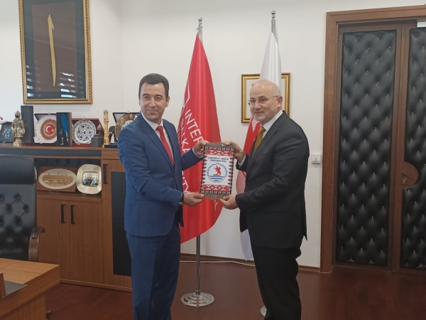 Balkan Üniversitesi Rektörü Prof. Dr. Prof. Dr. Mehmet Dursun Erdem