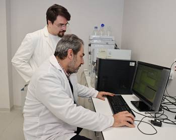 Evlerde içilen sigaranın evcil hayvanlara zararı araştırıldı