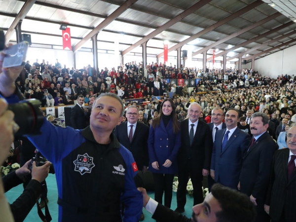 OMÜ, Sanayi ve Teknoloji Bakanı Mehmet Fatih Kacır ile Türkiye’nin İlk Astronotu Alper Gezeravcı’yı Ağırladı