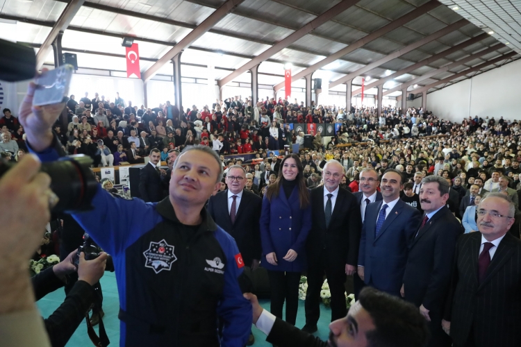 OMÜ, Sanayi ve Teknoloji Bakanı Mehmet Fatih Kacır ile Türkiye’nin İlk Astronotu Alper Gezeravcı’yı Ağırladı