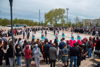 OMU students welcome spring with colorful Hıdırellez festivities