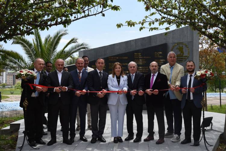 OMÜ, 50. Yılında Bağışçılarını Anıtla Onurlandırdı