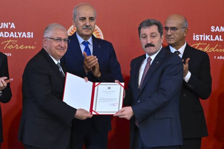 Samsun’a 101 Yıl Önce Verilen İstiklal Madalyası TBMM’de Düzenlenen Törenle Takdim Edildi