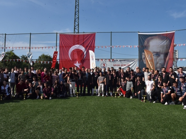 OMÜ’de ‘37. Üniversite İçi Spor Müsabakaları Kupa Töreni’ Düzenlendi