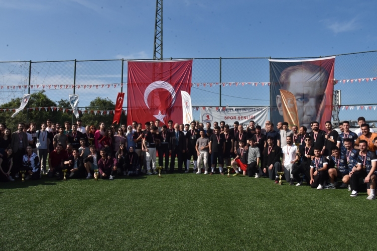 OMÜ’de ‘37. Üniversite İçi Spor Müsabakaları Kupa Töreni’ Düzenlendi